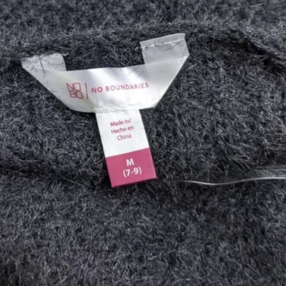 No boundaries Black Twist Sweater - Picture 7 of 7